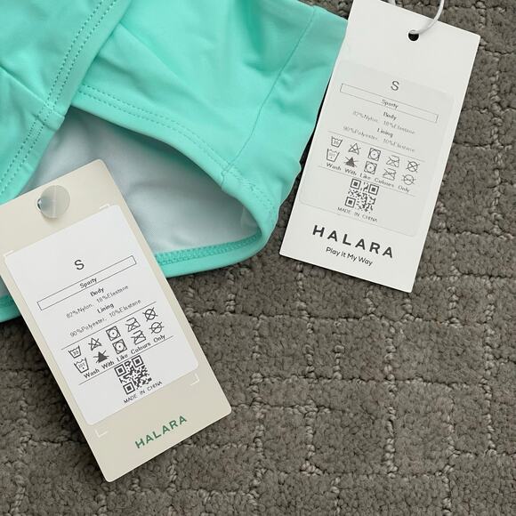 Halara Small Bikini Swimsuit Set - Picture 3 of 3